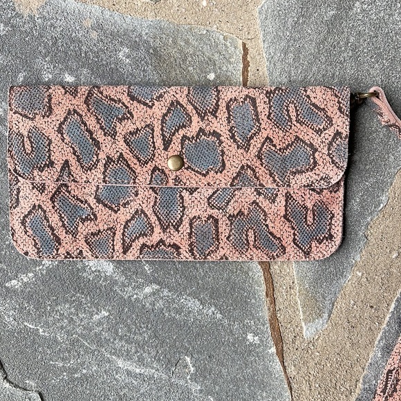 Anthropologie- Snake Leather Tote - Picture 11 of 12